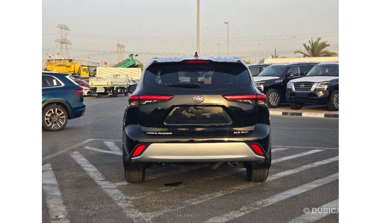 Toyota Highlander 2023 Model full option 2.4L Engine 4x4,  sunroof and 7 seater