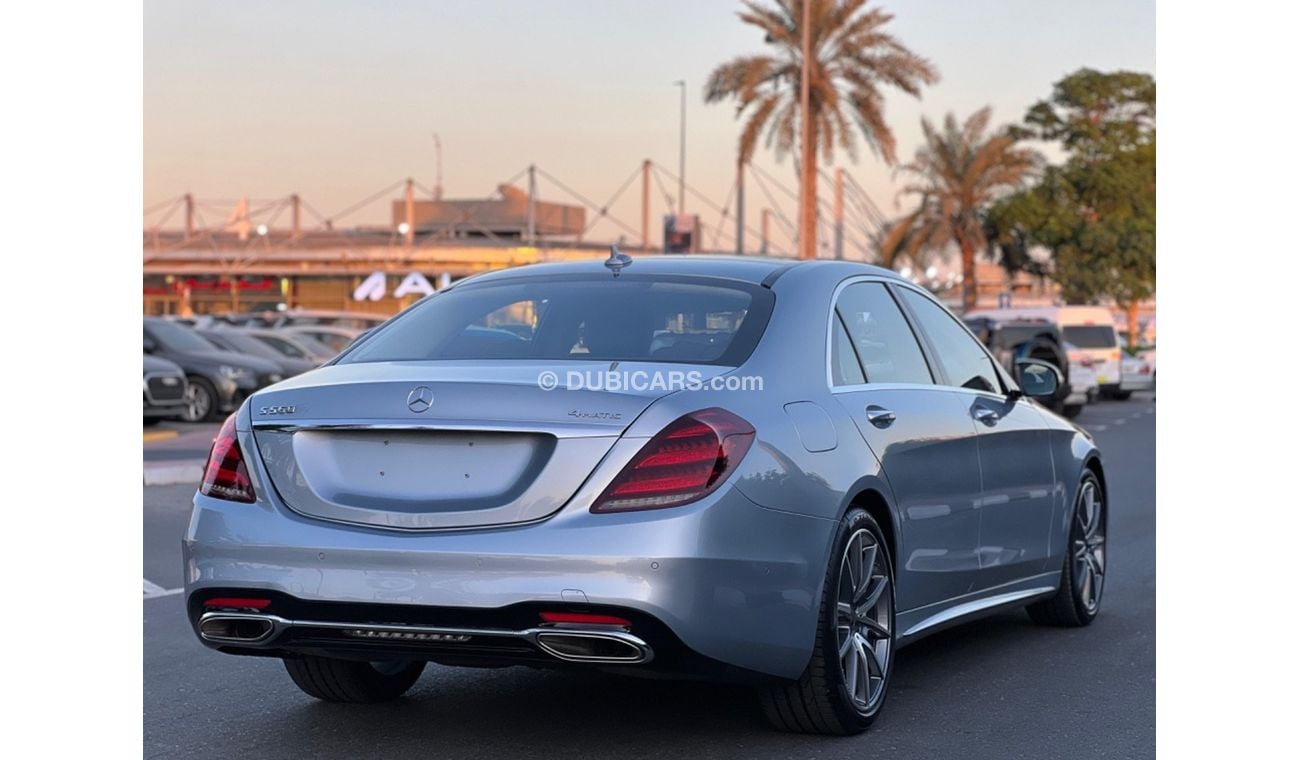 مرسيدس بنز S 560 Std 4.0L (469 HP)