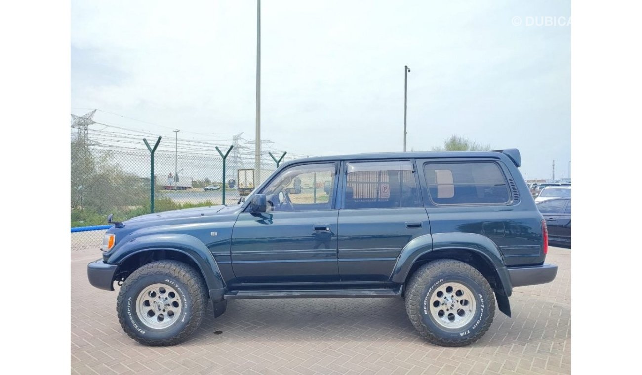 Toyota Land Cruiser Hard Top HDJ81-0072212 ||  (JEEP) || 24 Valve engine || EXPORT ONLY | LOCATION DUBAI,UAE.