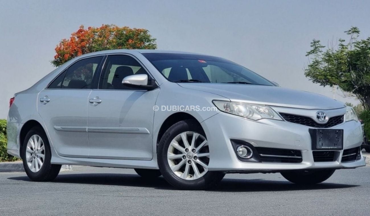 Toyota Camry SE 2.5L- 4CYL Perfect Condition-Low Kilometer Driven