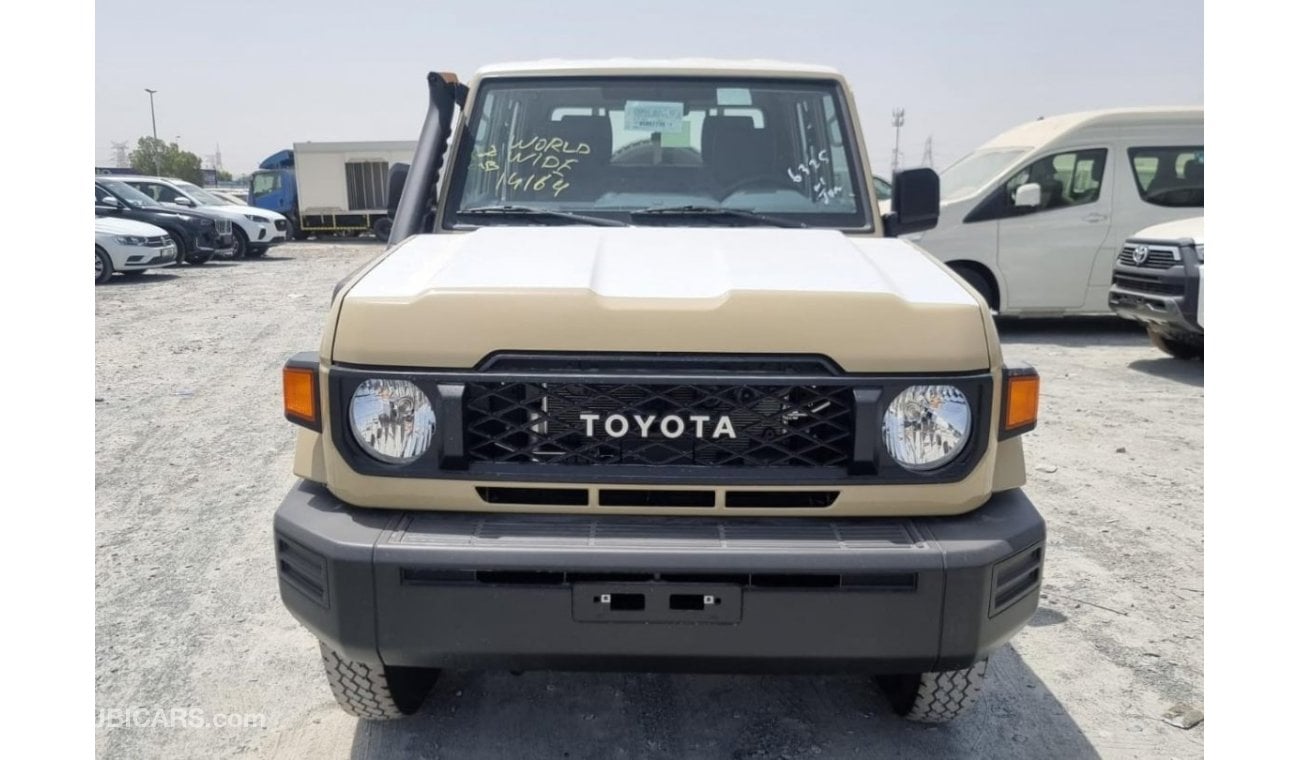 تويوتا لاند كروزر بيك آب 2024 Toyota Land Cruiser LC79 Double-Cabin Pickup with Diff-Lock 4.0L V6 Petrol M/T 4x4 Export Only