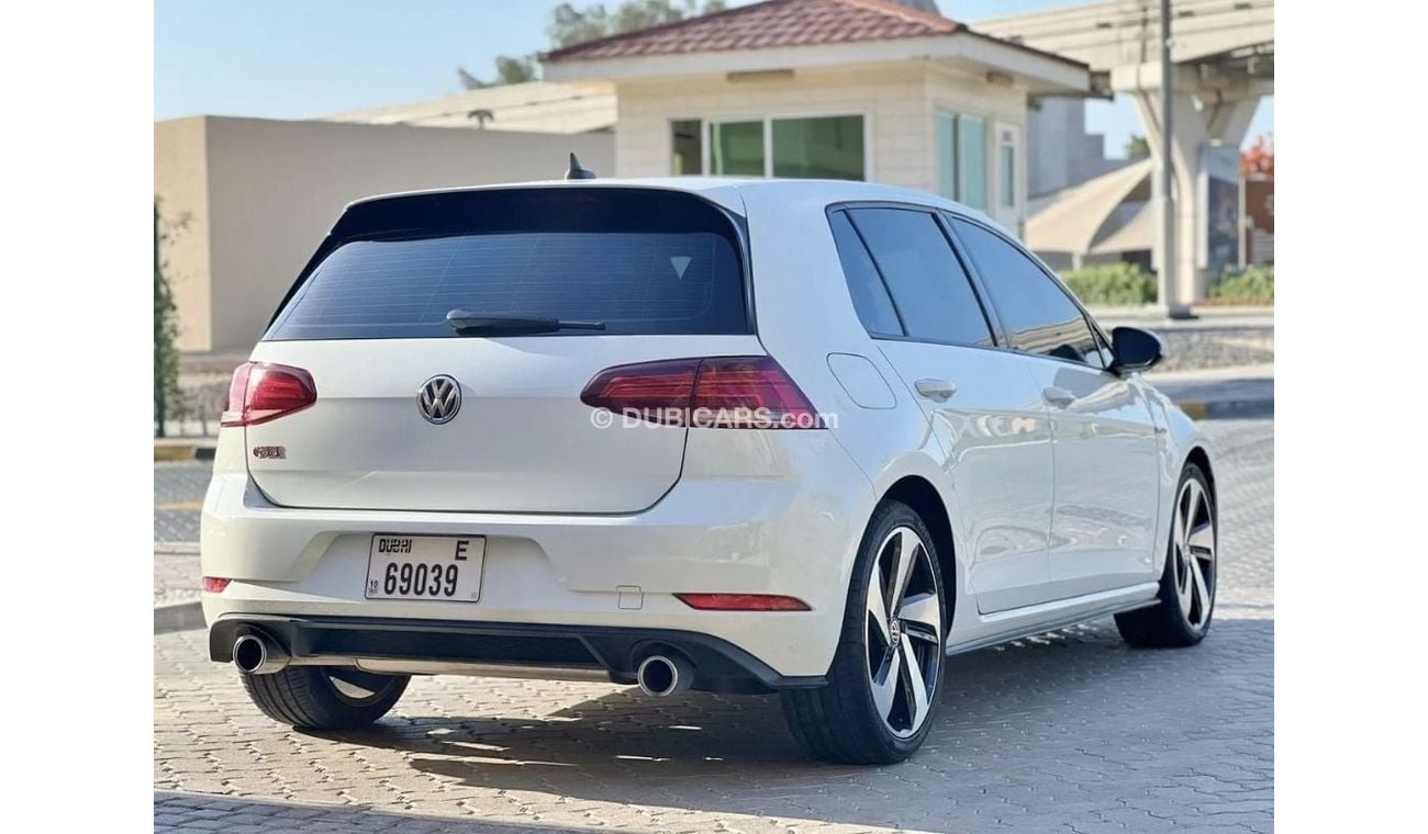 فولكس واجن جولف GTI Sport 2.0T