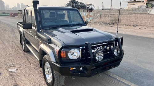 Toyota Land Cruiser Pick Up