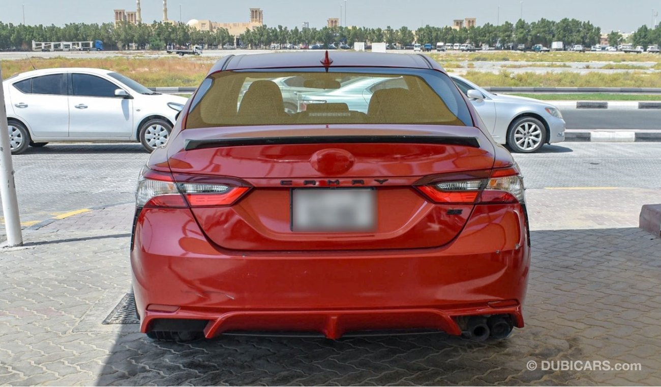 Toyota Camry SE