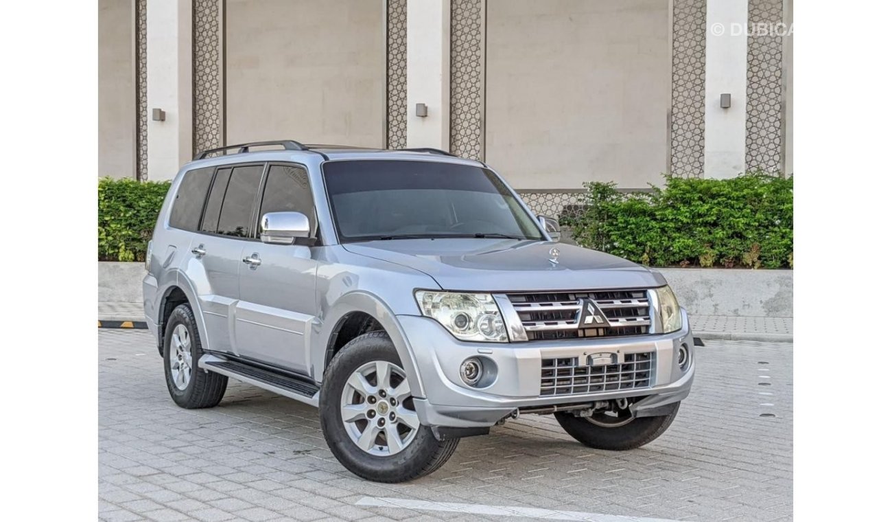 ميتسوبيشي باجيرو Pajero 2012 v6 3.5