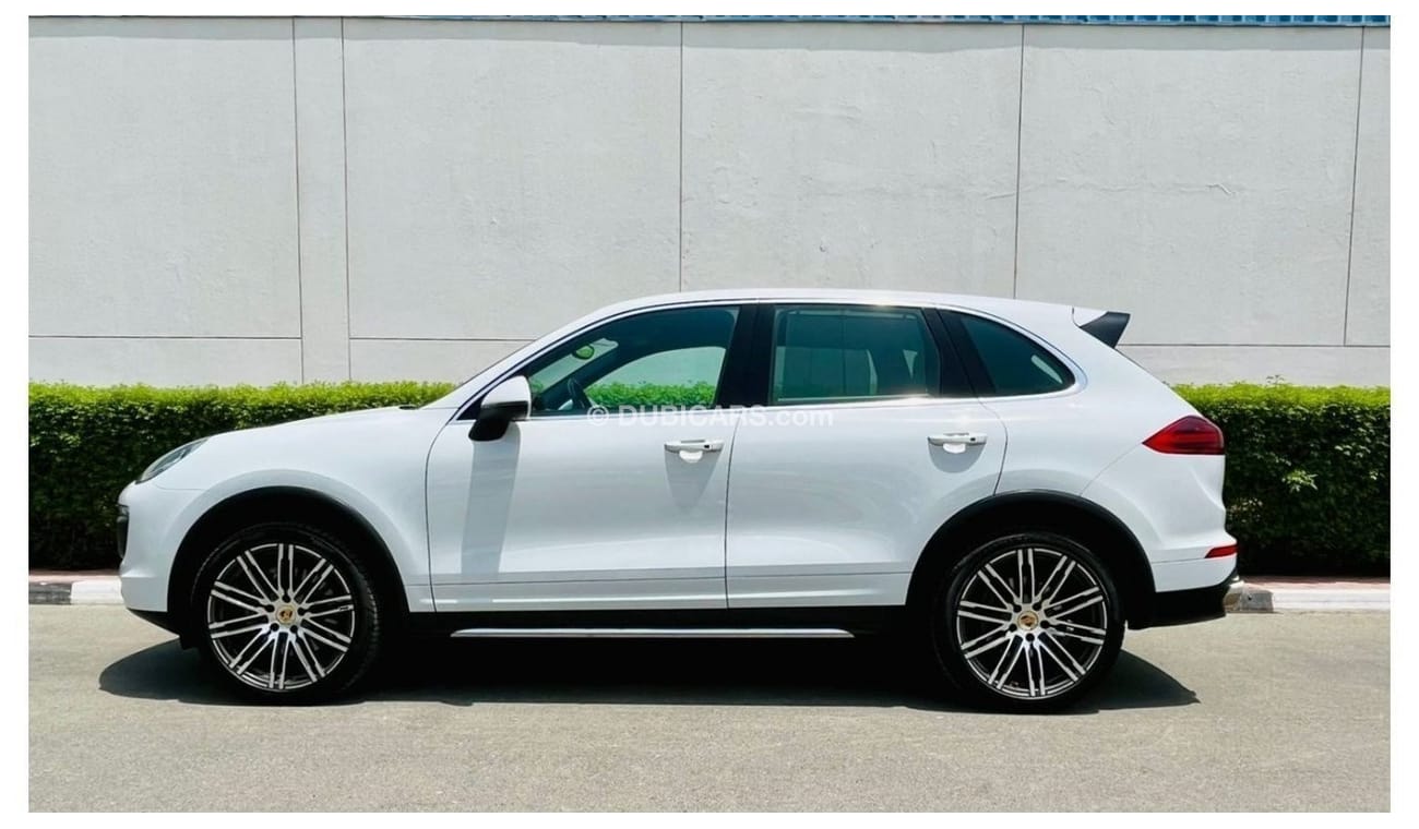 Porsche Cayenne FLEXIBLE DOWN PAYMENT EMI AED 1633