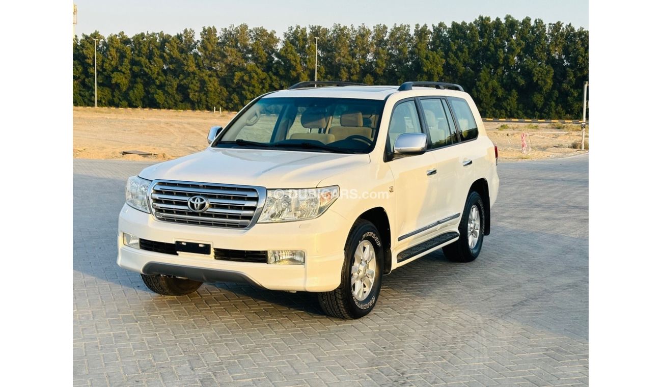 Toyota Land Cruiser MODEL 2010 GCC CAR PERFECT FULL OPTION SUN ROOF