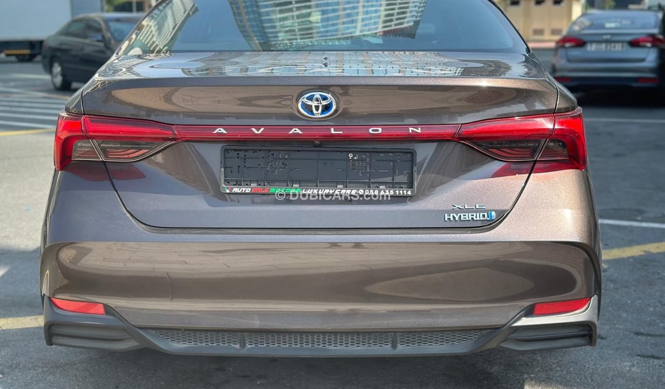 Toyota Avalon XLE HYBRID