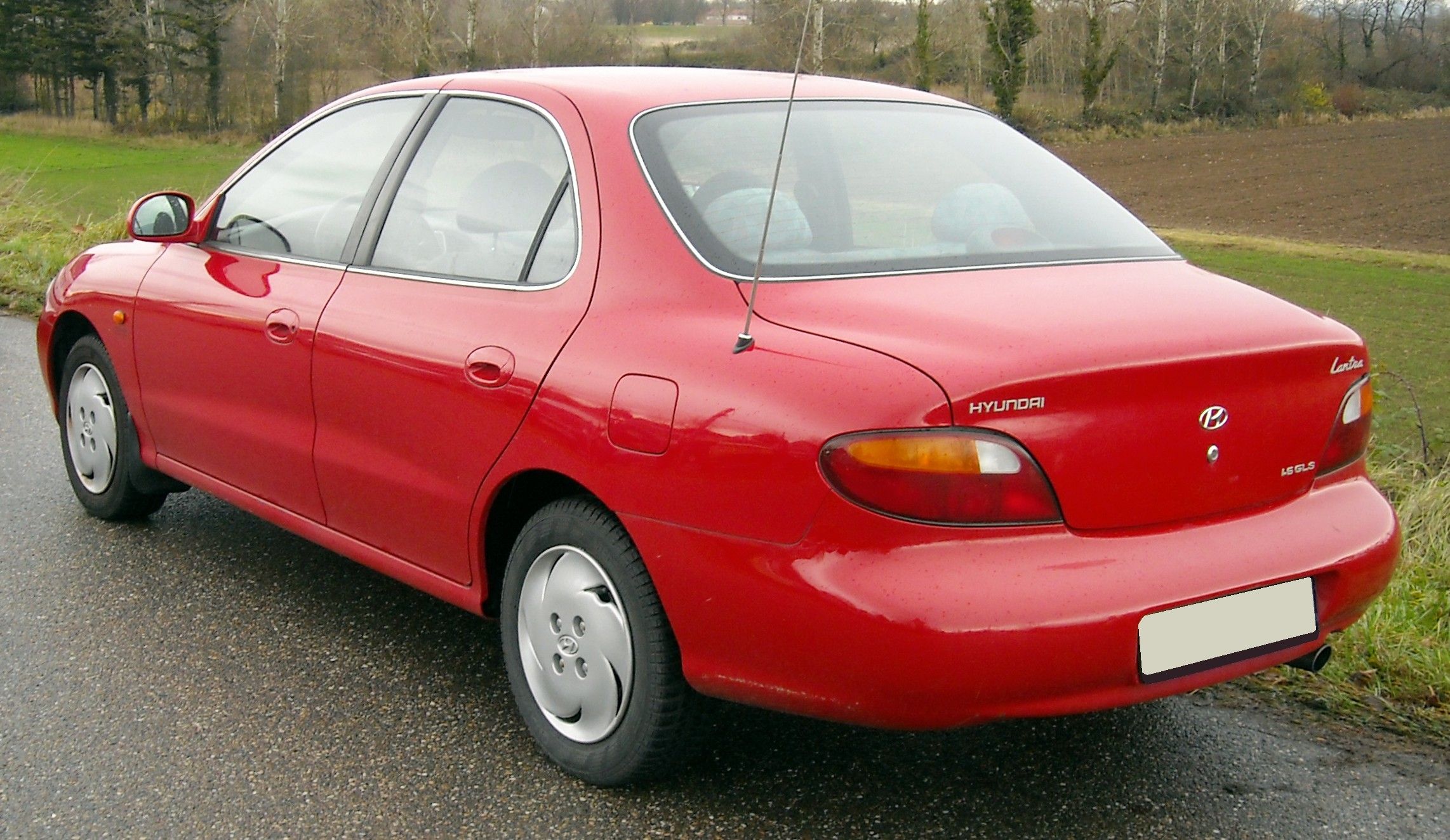 Hyundai Lantra exterior - Rear Right Angled