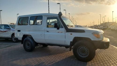 تويوتا لاند كروزر هارد توب 78 HARDTOP 4.2L DIESEL MANUAL TRANSMISSION