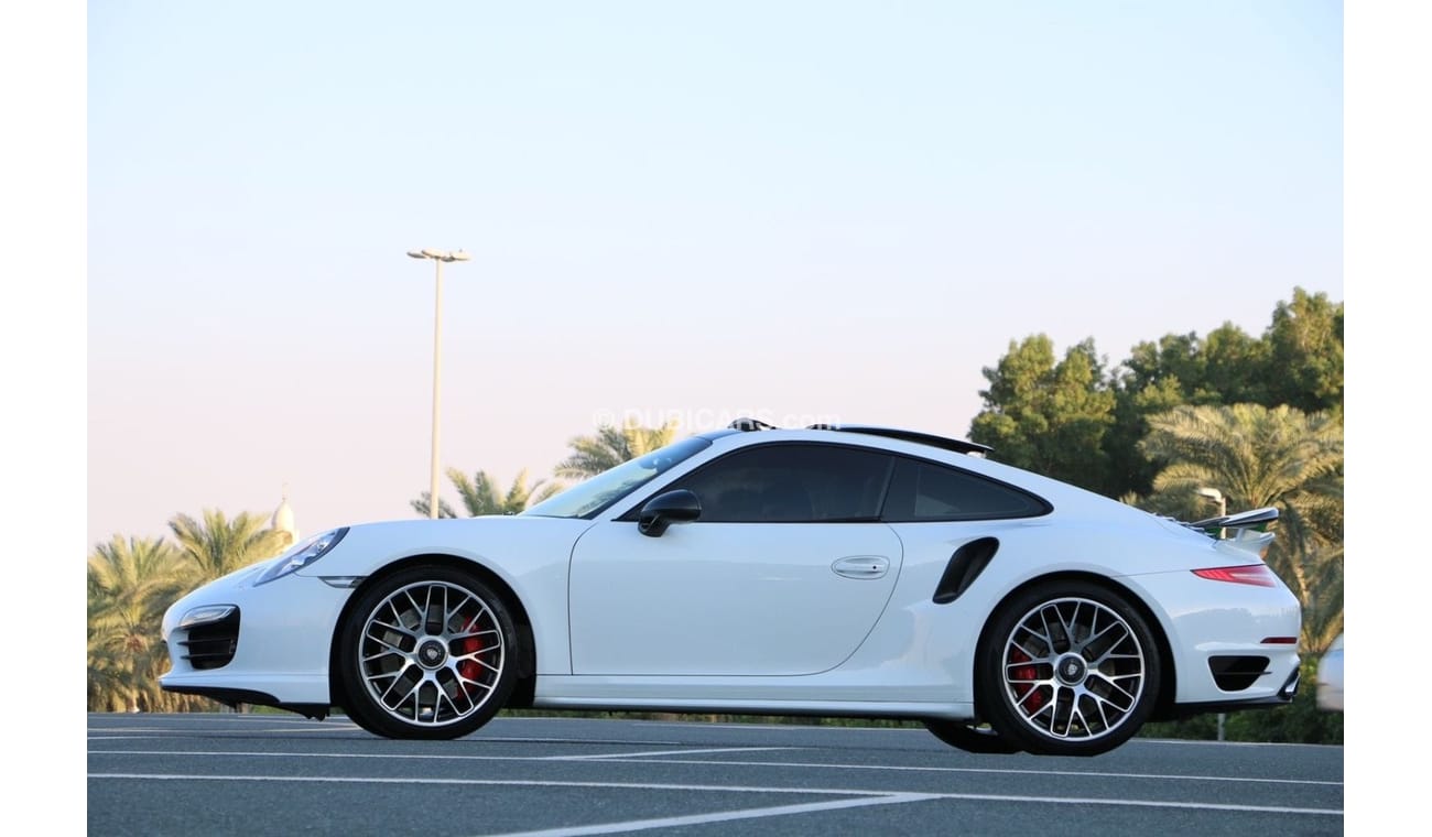 Porsche 911 Turbo PORSCHE 911 TURBO GCC 2015 ORIGINAL PAINT  FULL SERVICE HISTORY  FULL OPTION