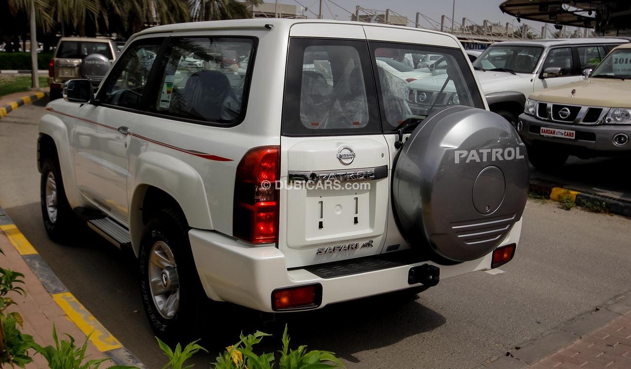 Nissan Patrol Safari HT AT 2 Door