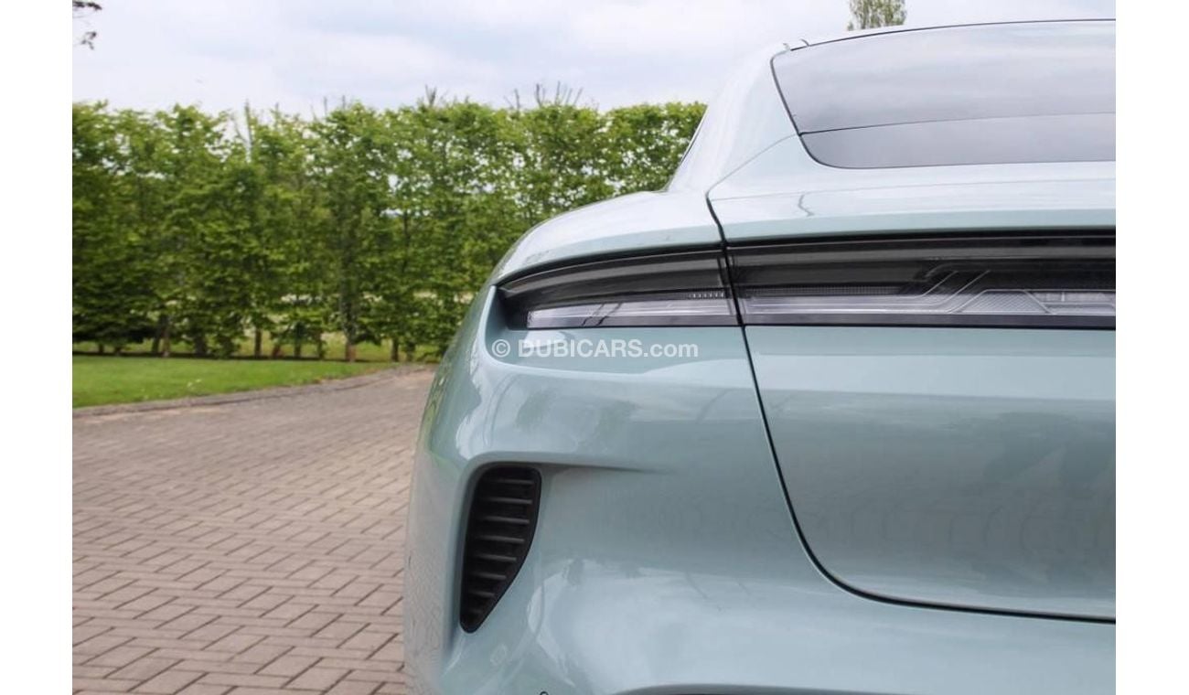 بورش تايكان Performance Plus 105kWh Turbo S Auto RIGHT HAND DRIVE