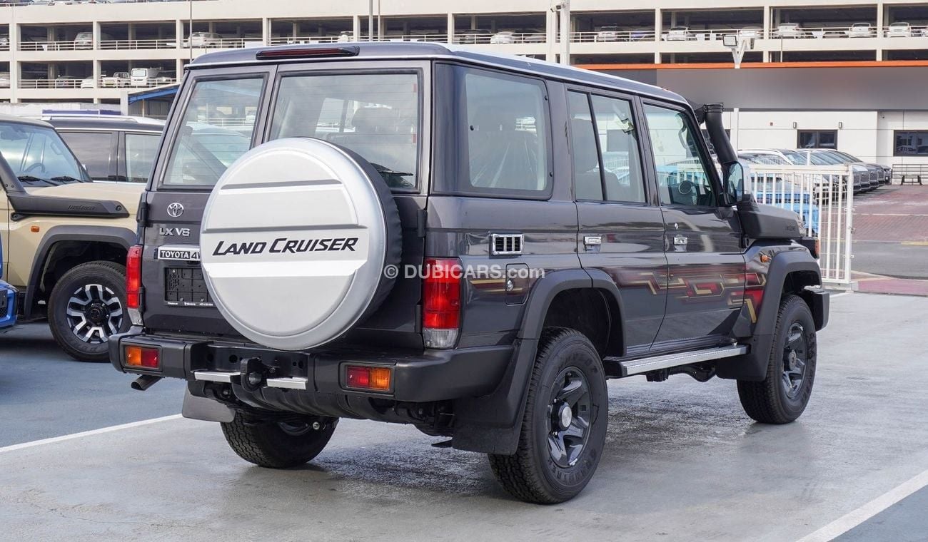 تويوتا لاند كروزر هارد توب LX 4.5L Diesel M/T