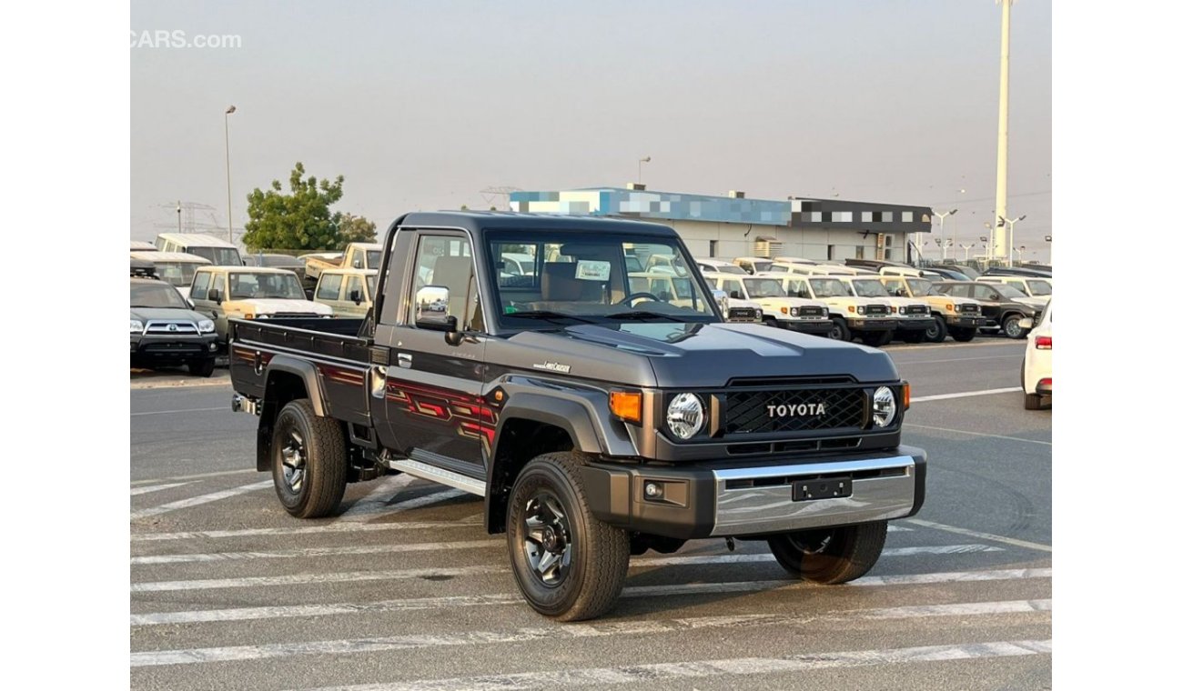 تويوتا لاند كروزر بيك آب LC79 SC PICKUP 4.0L AT