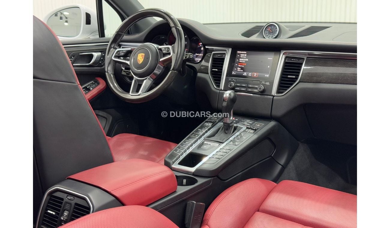 بورش ماكان GTS 3.0L (360 HP) 2017 Porsche Macan GTS, Service History, Fully Loaded, Carbon Fiber Package, GCC