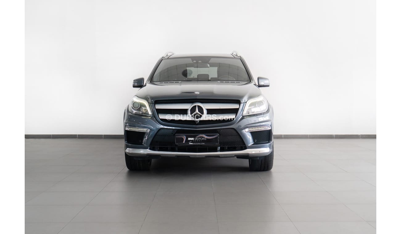 مرسيدس بنز GL 500 Std 2015 Mercedes-Benz GL500 4Matic AMG / Full Option / Full-Service History