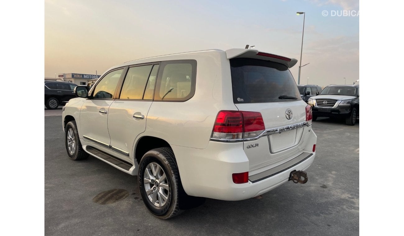 Toyota Land Cruiser GXR