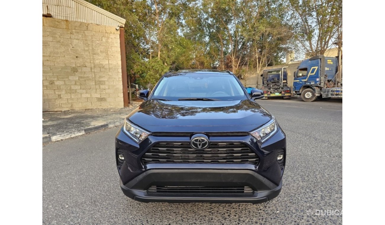 Toyota RAV4 XLE Full options premium