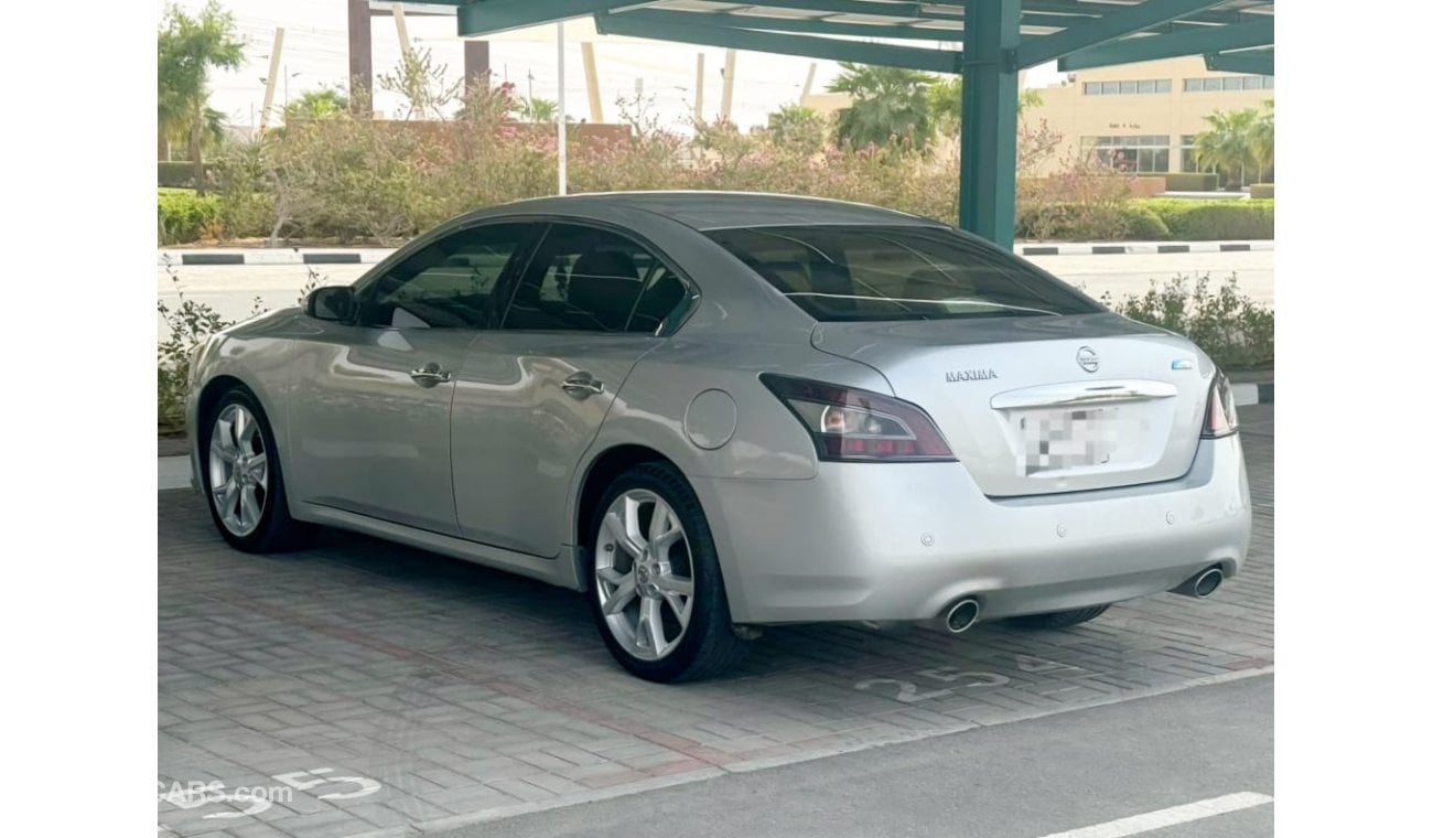 Nissan Maxima 0% DP - NISSAN MAXIMA SV - FIRST OWNER - FULL OPTION - WELL MAINTAINED - GCC