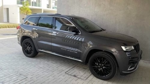 Jeep Grand Cherokee Summit 5.7L (350 HP)