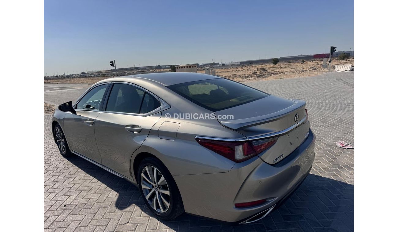 لكزس ES 350 Exclusive 3.5L