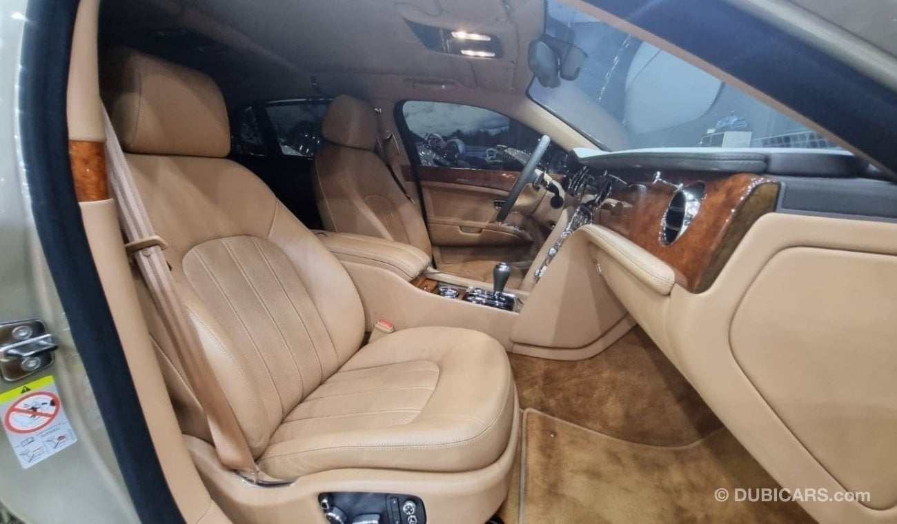 Bentley Mulsanne BENTLEY MULSANNE V8 6.8L 2011 IN BEAUTIFUL CONDITION FOR 200K AED