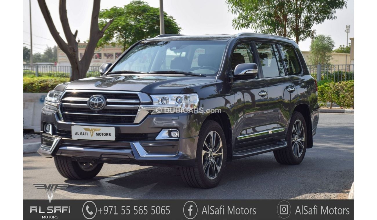 Used Toyota Land Cruiser VXR V8 2020 for sale in Dubai - 498732