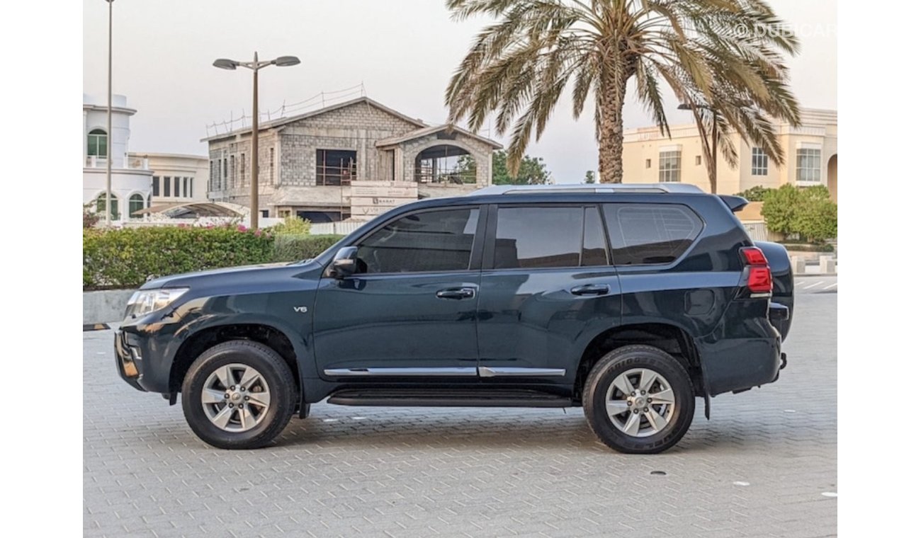 Toyota Prado 2019 V6 GCC Very clean title in Excellent condition