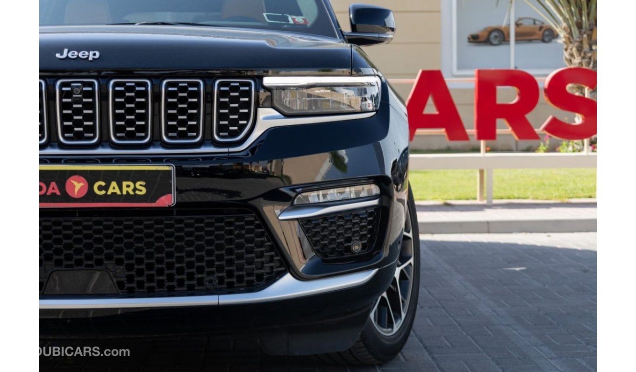 Jeep Grand Cherokee Jeep Grand Cherokee Summit 2023 American Spec under Warranty with Flexible Down-Payment.