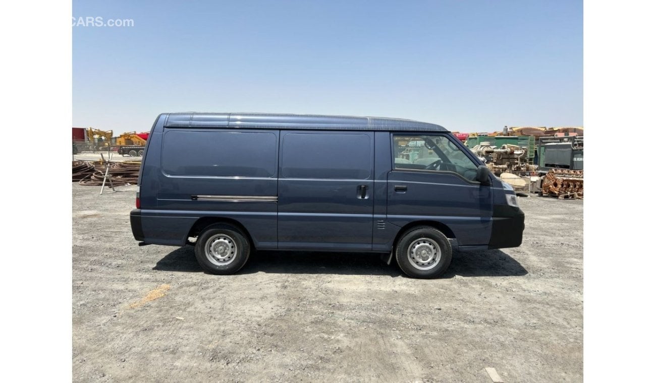 CMC D 260 CMC D260-Panel Van / 2 seater / 2.4L 2WD 6MT