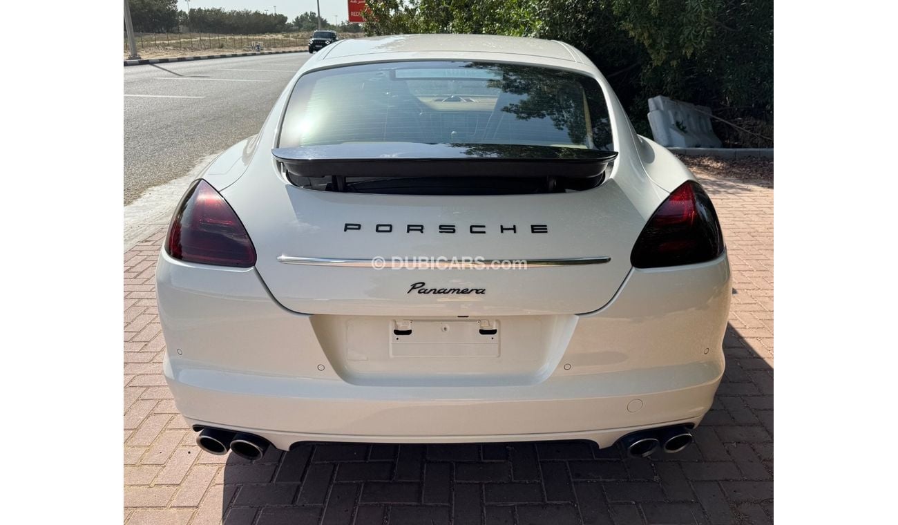 Porsche Panamera Std 3.6L (306 HP)