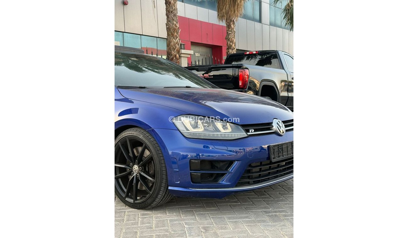 فولكس واجن جولف GTI