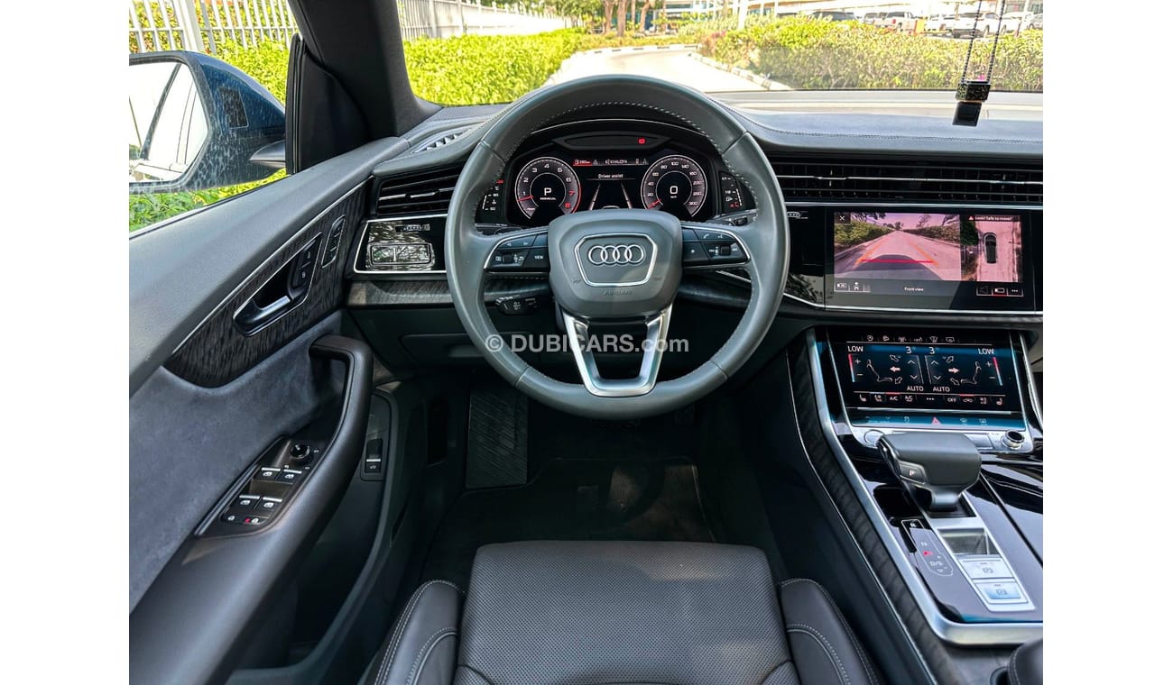 Audi Q8 55 TFSI quattro 3.0L SUV Coupe