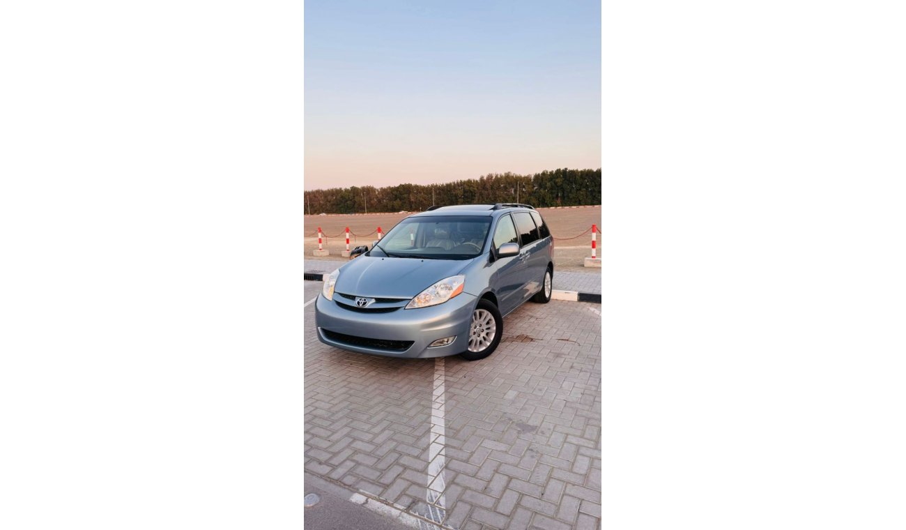 تويوتا سيينا Toyota Sienna 2008 XLE FULL OPTION SUNROOF