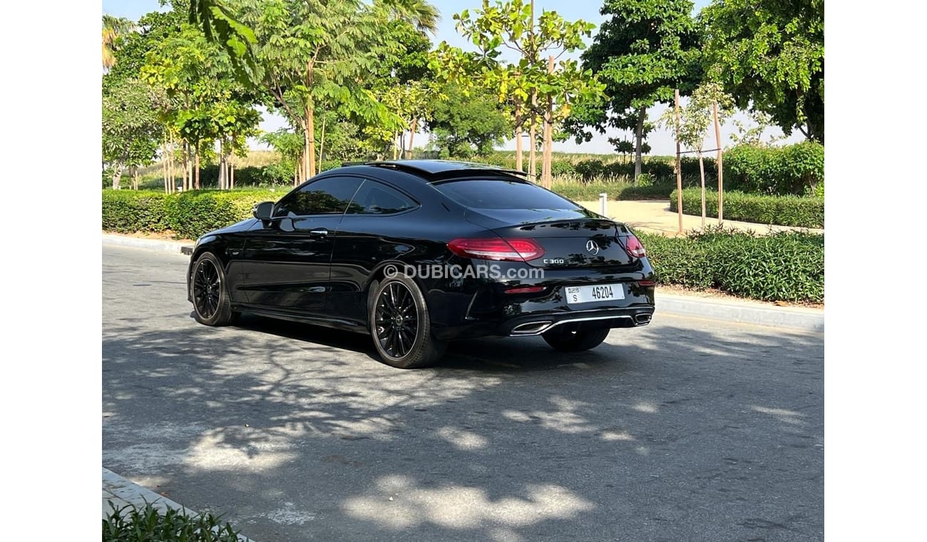 Mercedes-Benz C 300 Coupe C300 كوبيه