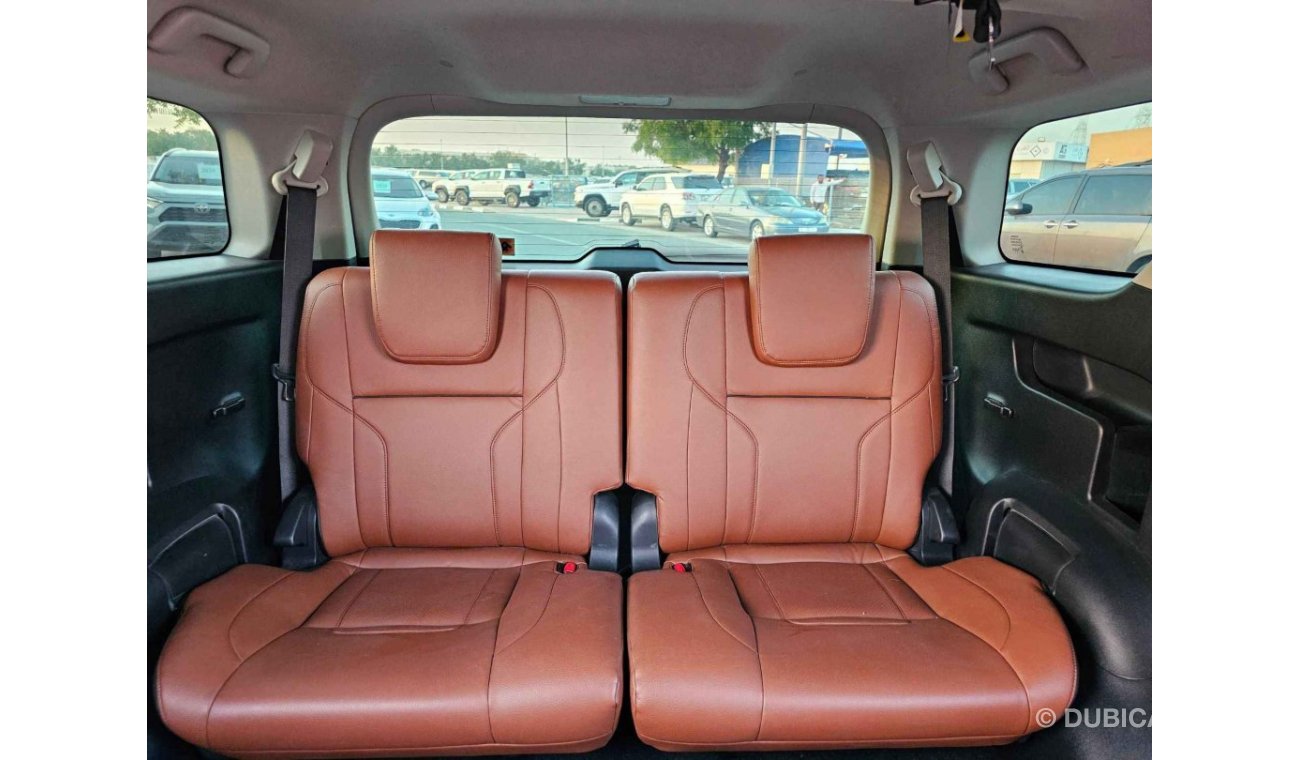 تويوتا فورتونر VXR V6/ 4WD/ AUTO TRUNK/ TRIPTONIC/ DVD/ HEAD REST/ LEATHER/ LOT# 31141