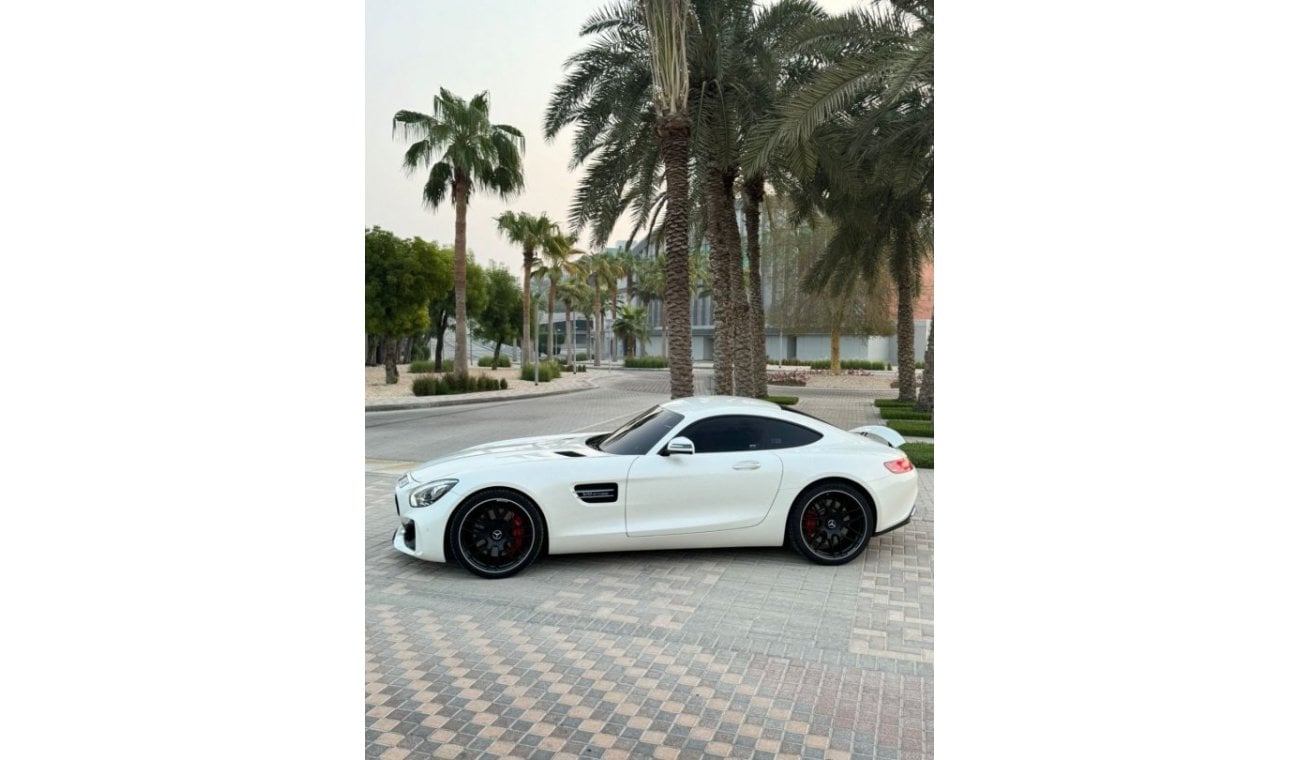 مرسيدس بنز AMG GT