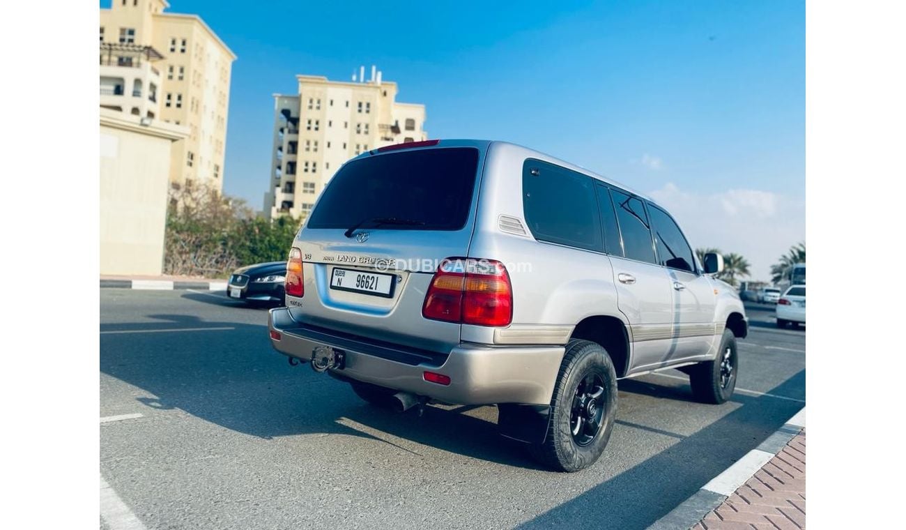 Toyota Land Cruiser VXR