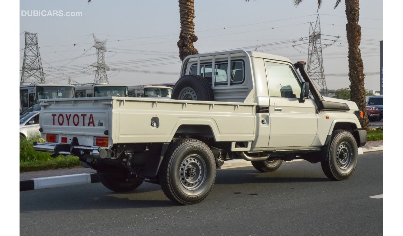 تويوتا لاند كروزر بيك آب TOYOTA LAND CRUISER 79 SERIES 2.8L 4WD DIESEL PICKUP 2024