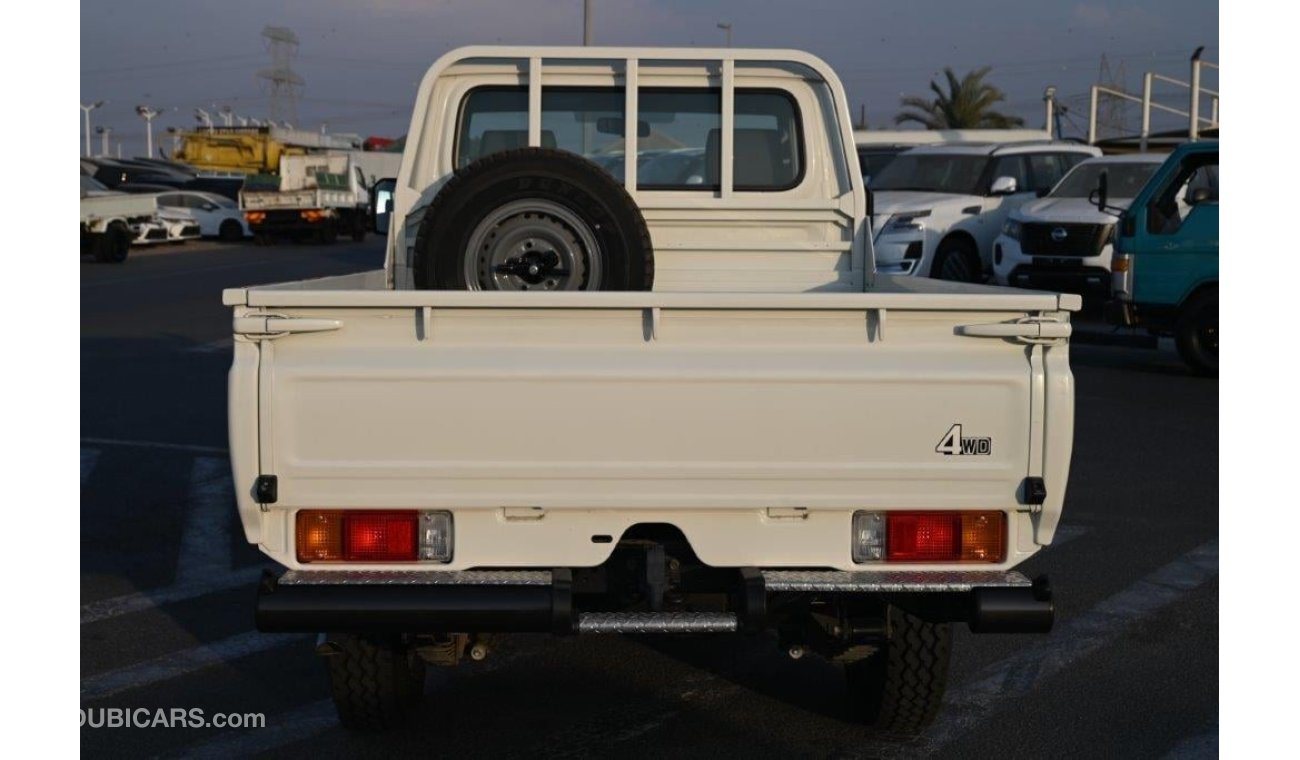 تويوتا لاند كروزر 2024 TOYOTA LAND CRUISER 79 SINGLE CAB PICKUP V6 4.2L DIESEL 4WD MANUAL TRANSMISSION