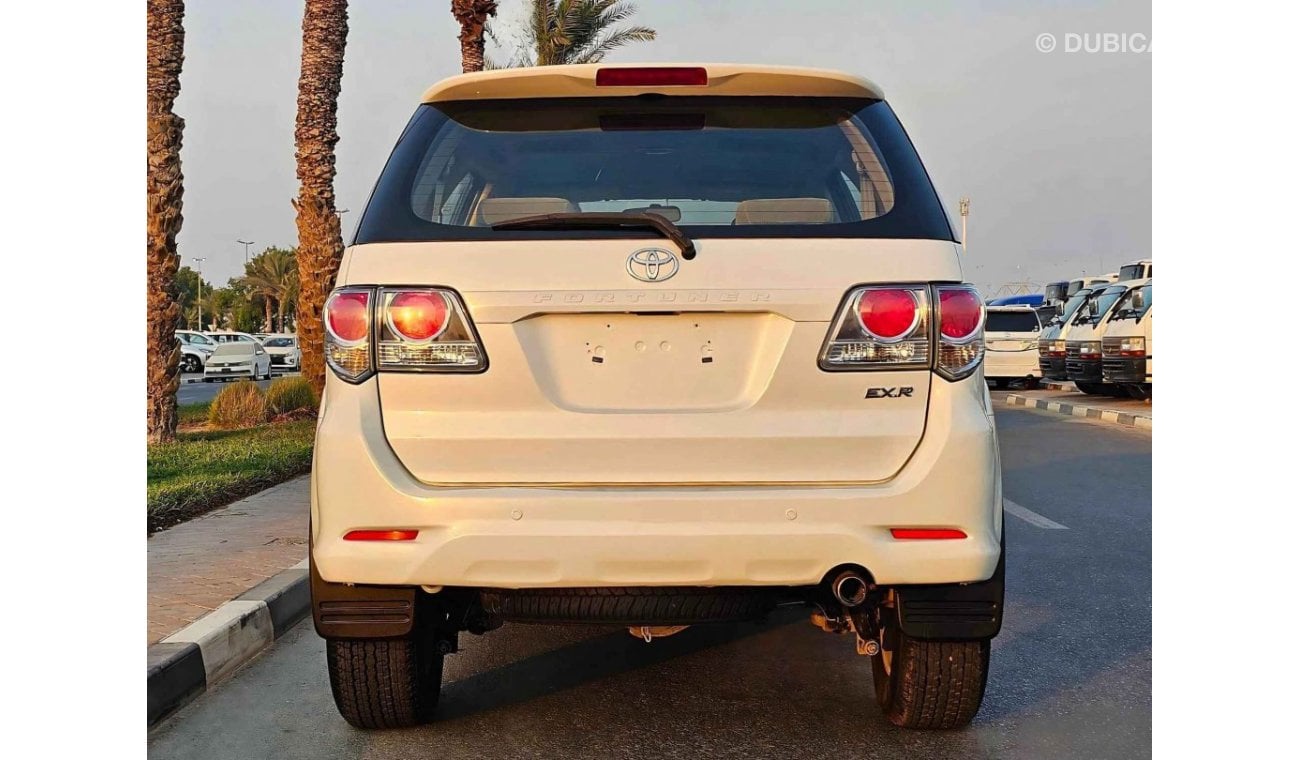 Toyota Fortuner V4 GCC/ 4WD/ LOW MILEAGE/ SINGLE OWNER/ NON ACCIDENT/ EXCELLENT CONDITION/ LOT# 65624