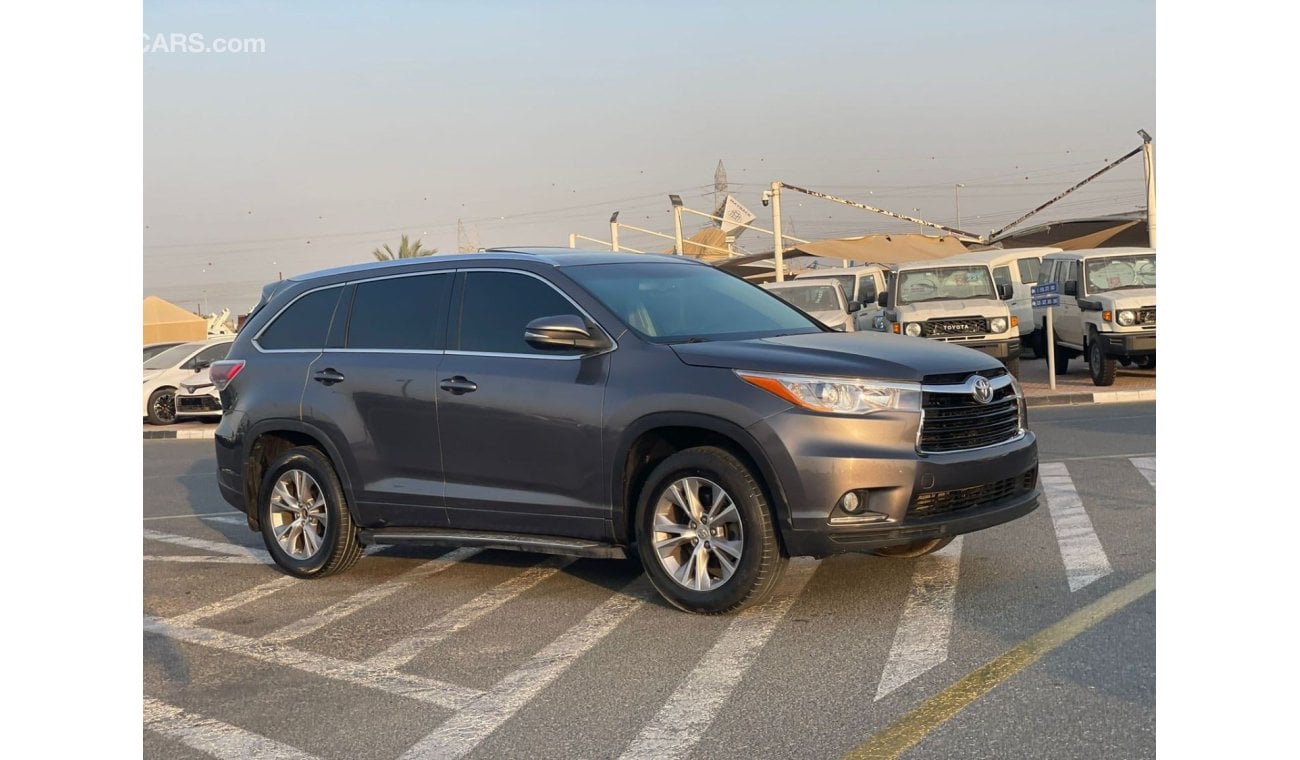 تويوتا هايلاندر 2014 Toyota Highlander XLE 3.5L V6 Full Option 7 Seater  With Side Steps - 90,000 mileage