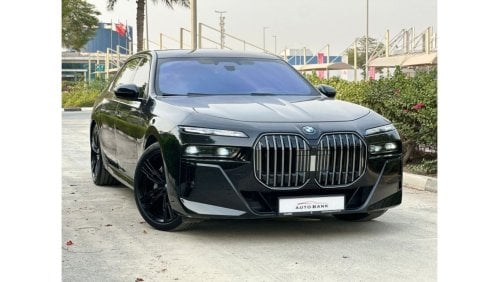 بي أم دبليو 735 BMW 7-SERIES 735i M-KIT WARRANTY AND SERVICE CONTRACT MODEL 2023 KM 41000 GCC SPECS NO ACCIDENT