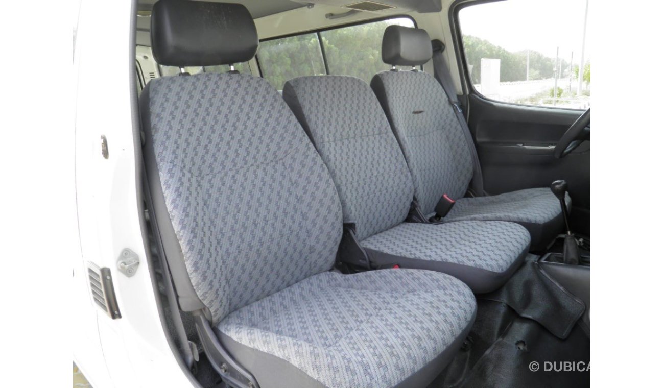 Toyota Hiace 2004 ref #686