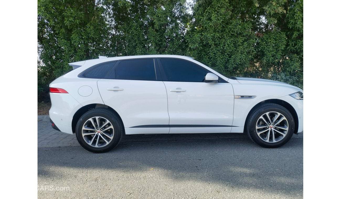 جاكوار F Pace 2.0T R-Dynamic SE (250 PS)