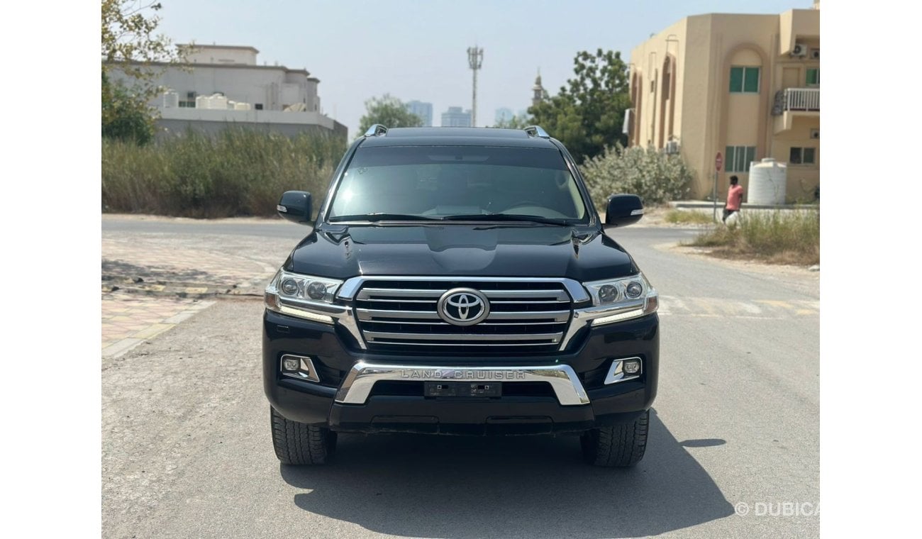 Toyota Land Cruiser GXR