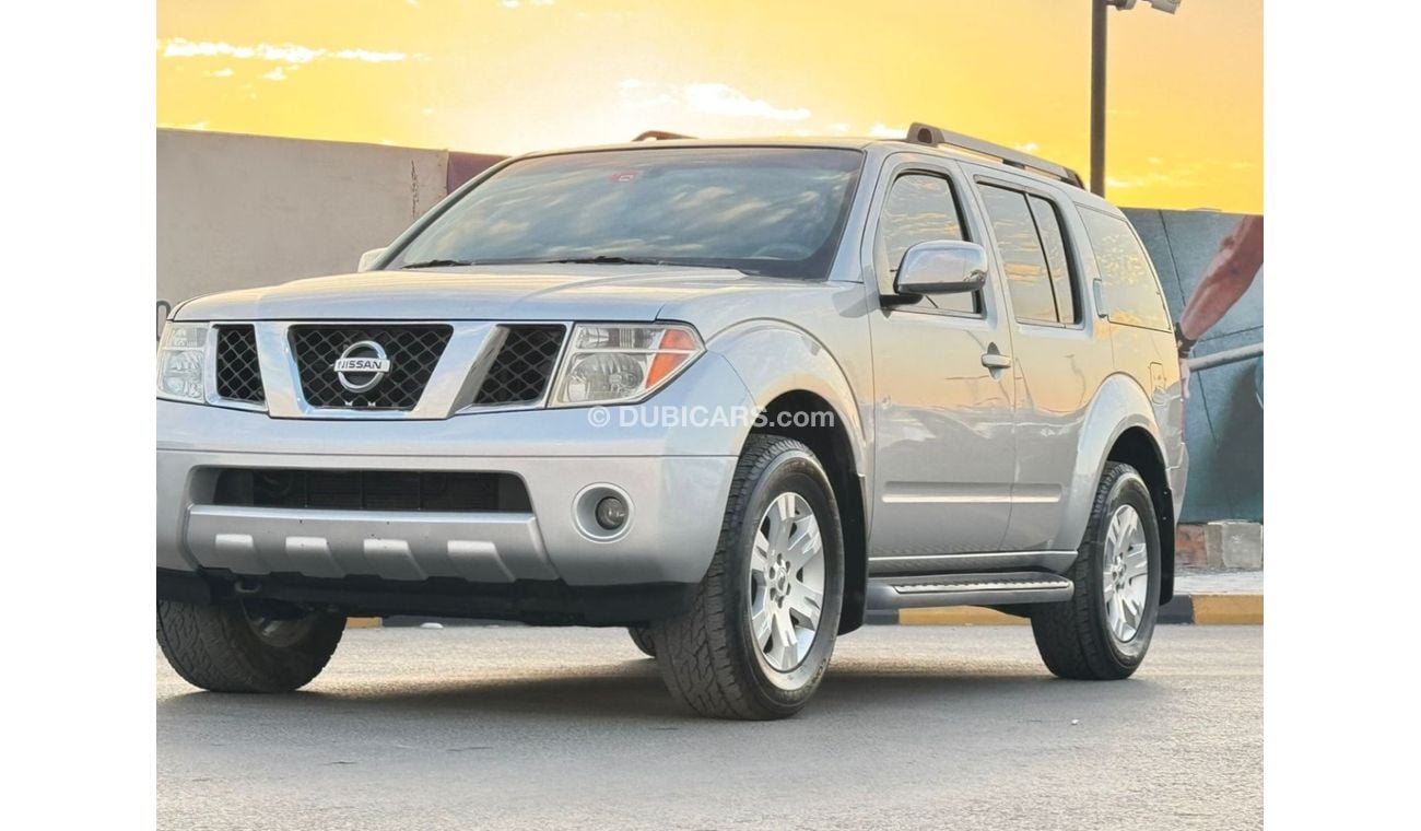 Nissan Pathfinder LE 3.5L In excellent condition and requires no expenses