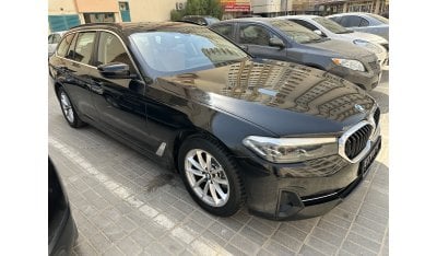 بي أم دبليو 520i