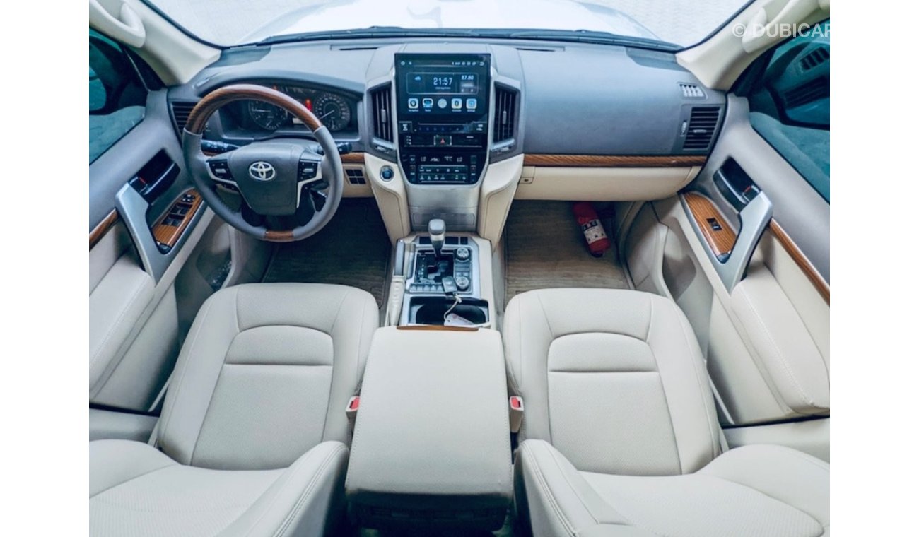 تويوتا لاند كروزر Toyota landcuriser 2019 GXR V6  Petrol  Left  Hand Drive Excellent Condition